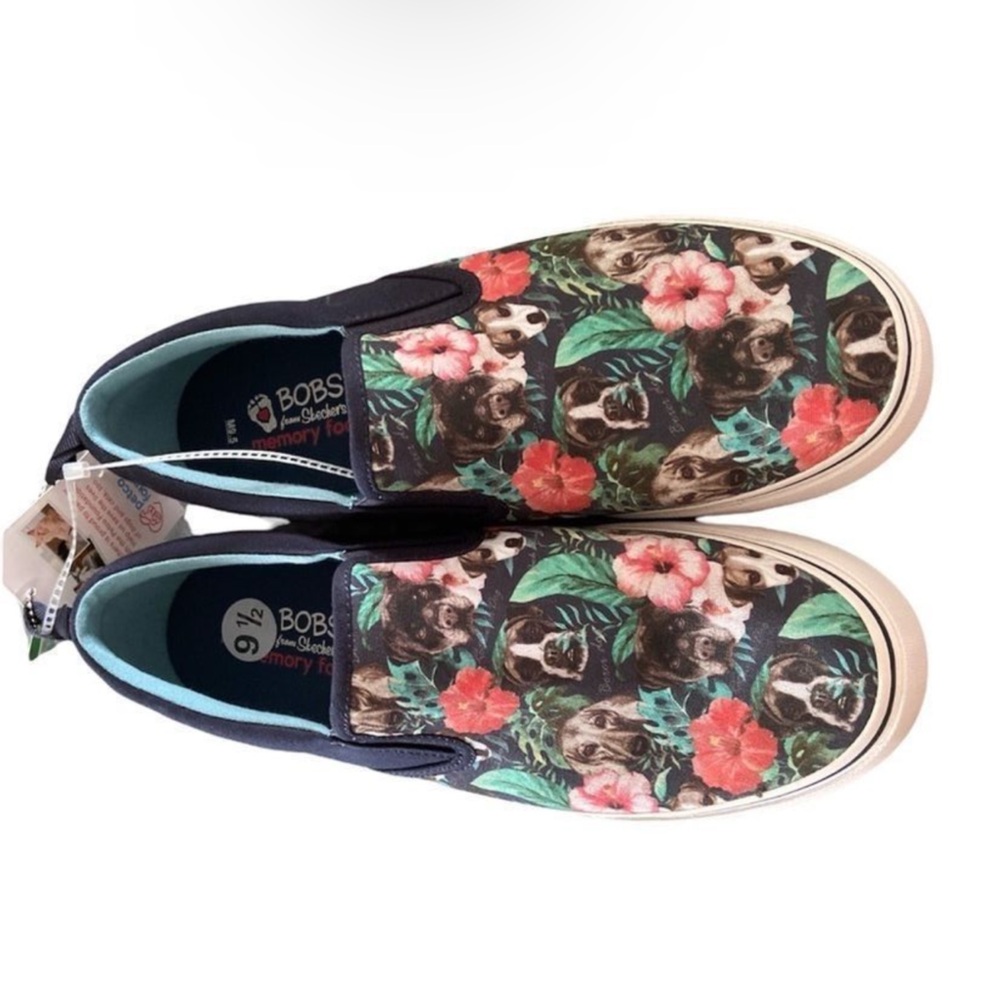 Sketchers Bob's V-lite 3D floral dog canvas Slip Ons Sneaker Shoes 9.5